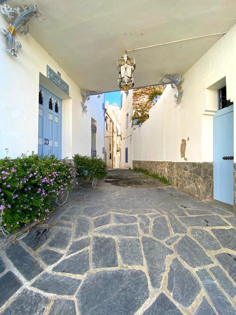 Poal-Duplex De Ensueno En Cadaques Apartment Exterior photo